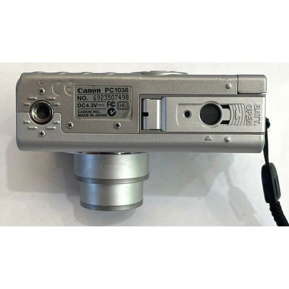 Canon Digital Elph PowerShot S400 Camera W/ 2 Batteries/SD Card 8GB READ - Picture 8 of 16